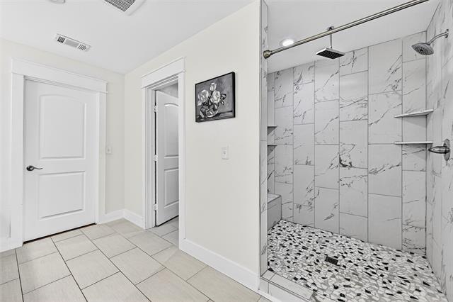 Building Photo - 5585 S Fannin Ave