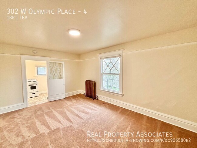 Building Photo - Charming Top Floor 1-Bedroom in Queen Anne!