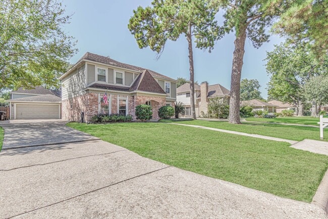 Building Photo - 11307 Canyon Trail Dr
