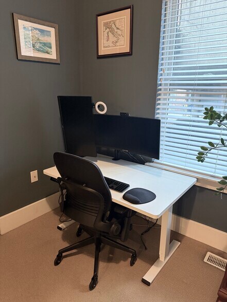 Building Photo - 444 S Blount St