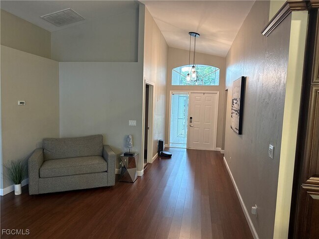 Building Photo - 18015 Horseshoe Bay Cir