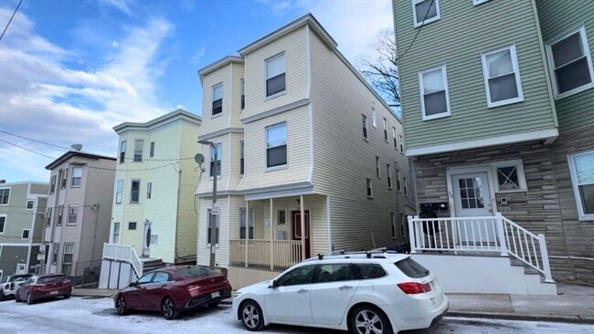 Building Photo - 26 Darling St