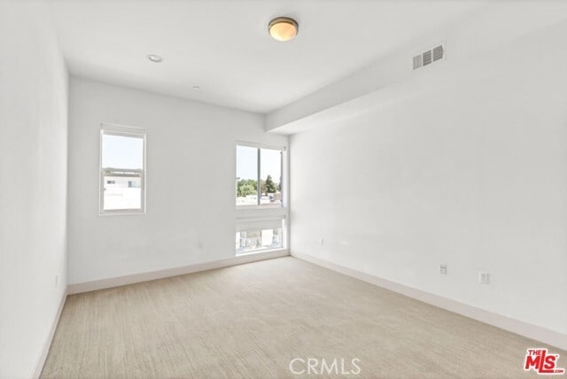 Building Photo - 4211 Redwood Ave