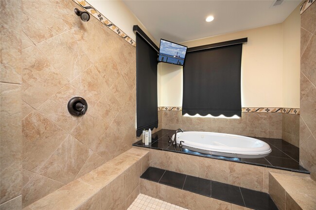 Building Photo - 25207 Springwood Lake Dr