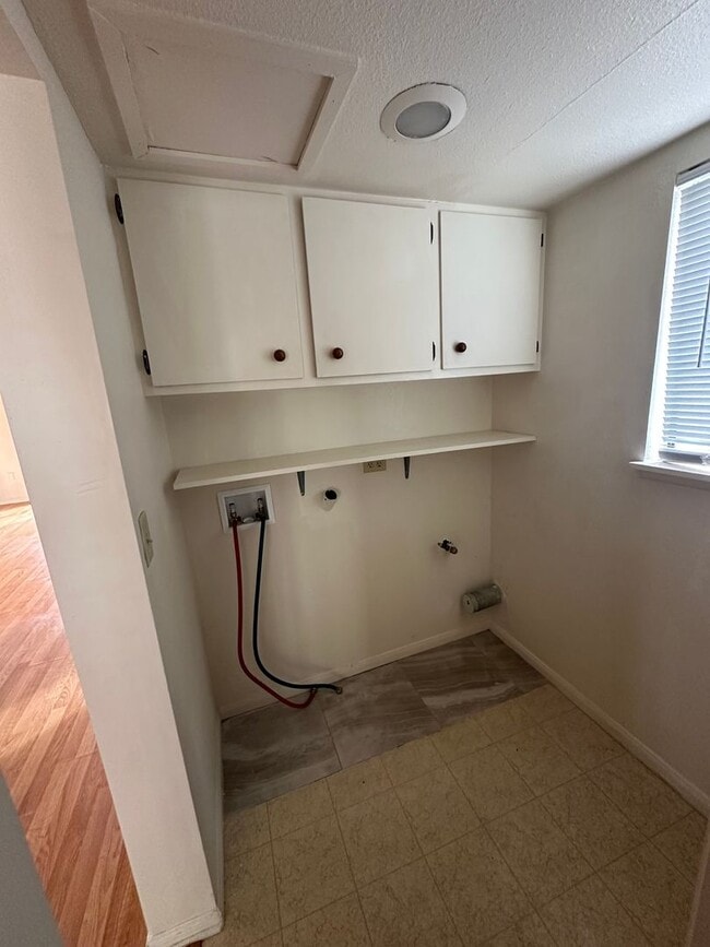 Building Photo - 1316 Chestnut St