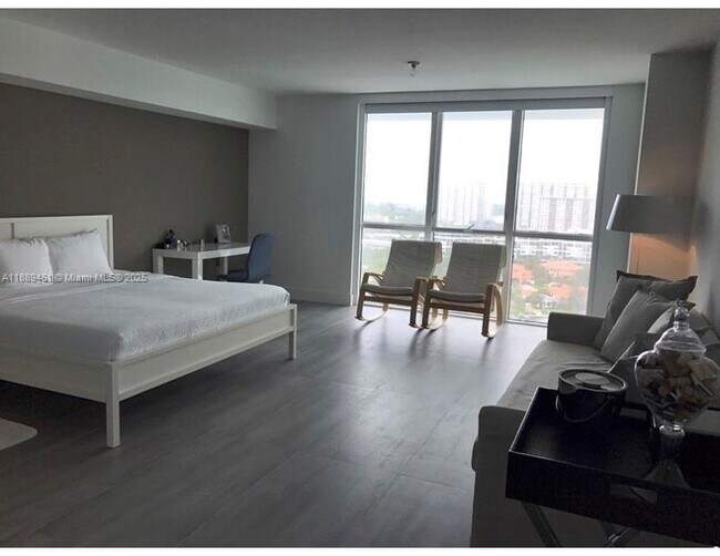 Building Photo - 400 Sunny Isles Blvd