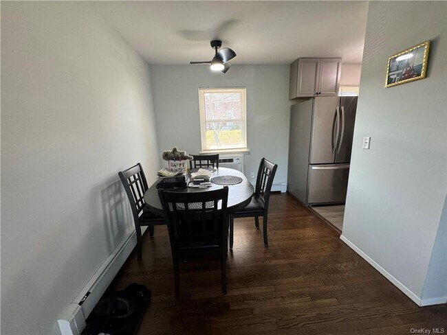 Building Photo - 12 Alpine Dr