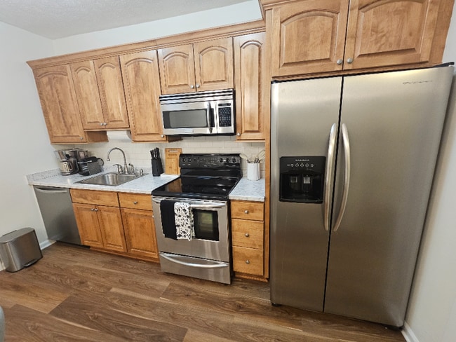 Building Photo - 2472 Overlook Rd