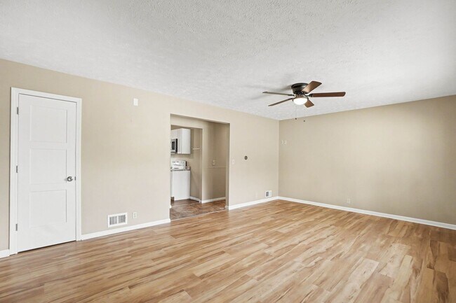 Building Photo - 6767 Military Ave