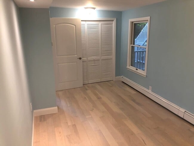 Building Photo - 63 River St