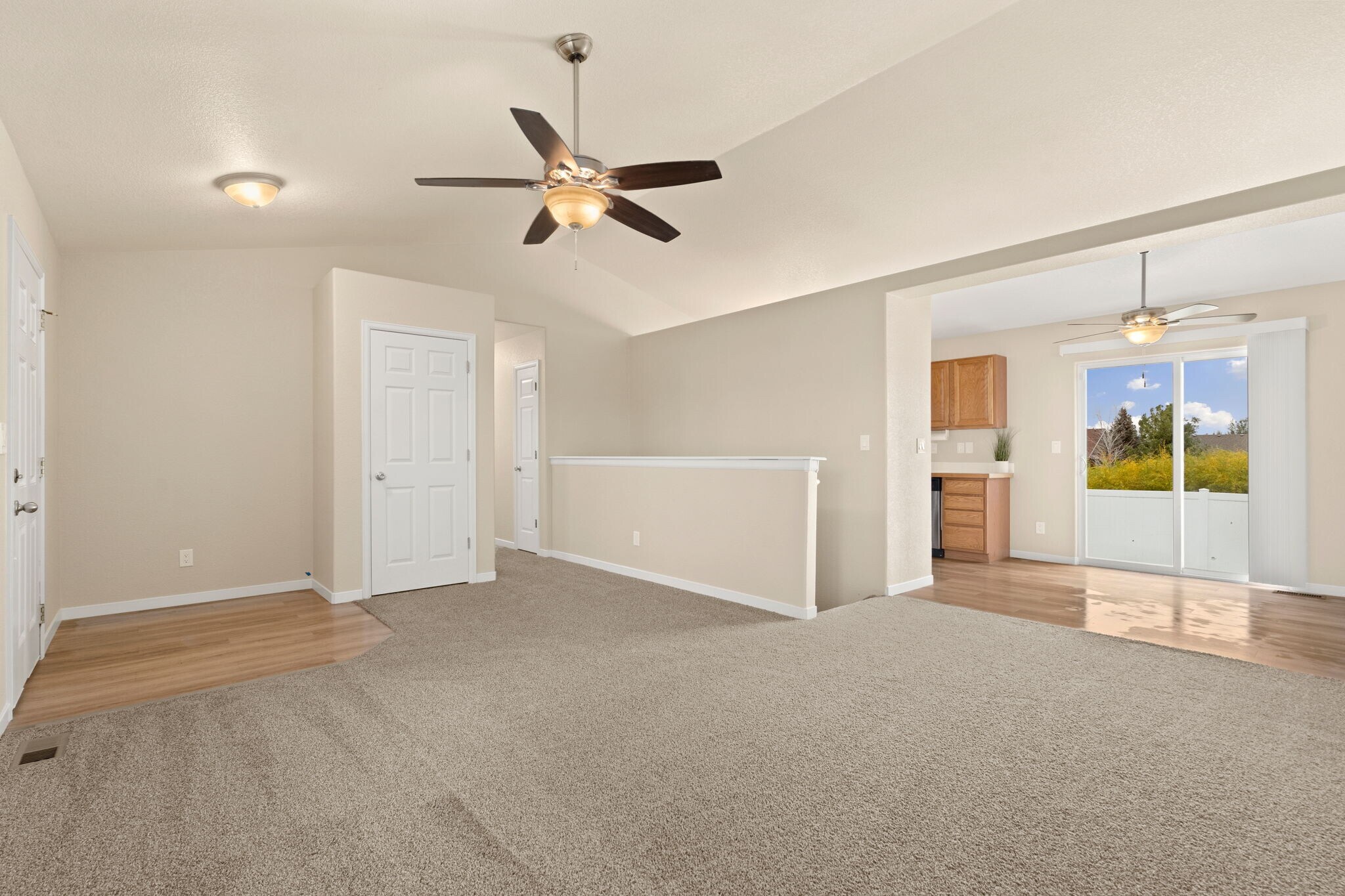 Building Photo - 3761 Mt Flora St