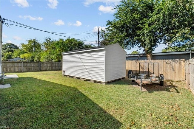 Building Photo - 8229 Gygax Rd