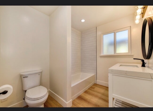 Building Photo - 4491 Buckeye Rd