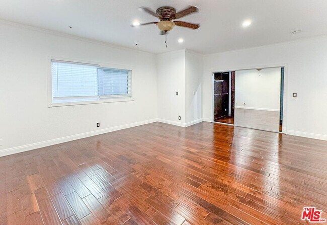 Building Photo - 4355 Ventura Canyon Ave