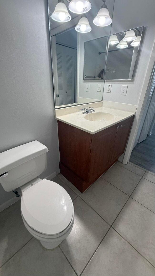 Building Photo - 1755 Village Blvd