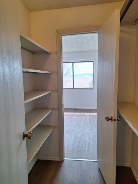 Building Photo - 2760 W 86th Ave