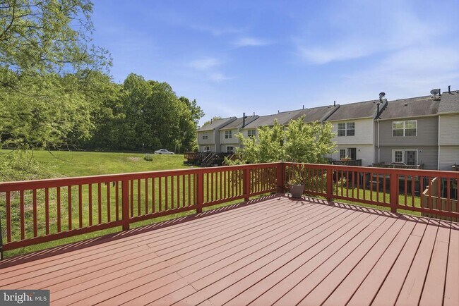 Building Photo - 3052 Benefit Ct