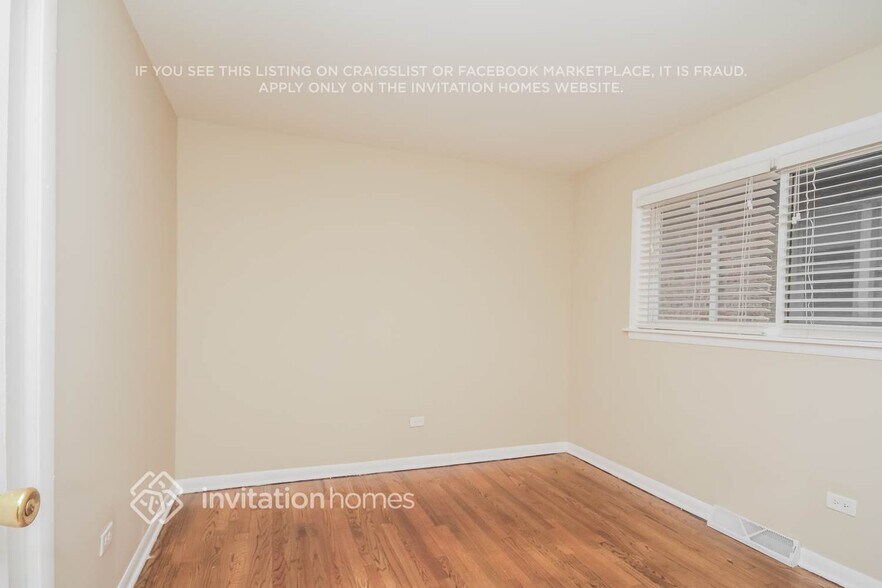 Building Photo - 3832 East Ave