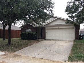 Building Photo - 1017 Greenbend Dr
