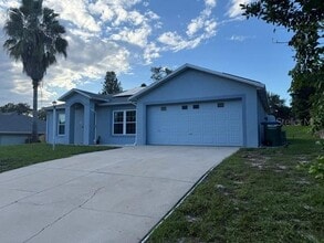 Building Photo - 632 N Goodrich Dr