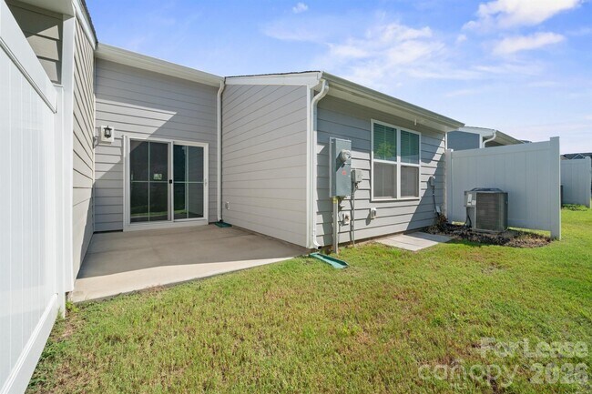 Building Photo - 111 Skylar Vw Wy