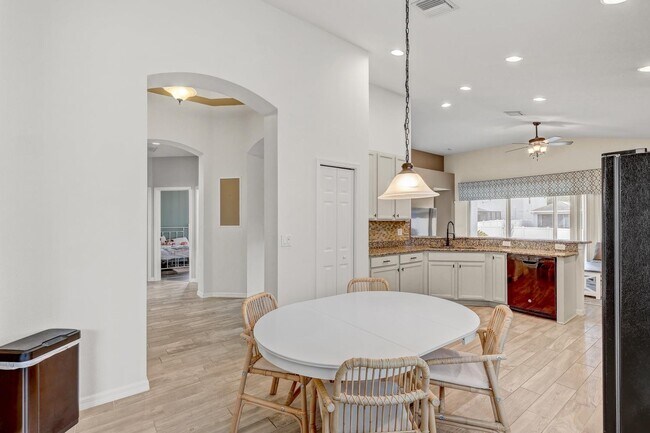 Building Photo - 11320 Scribner Station Ln