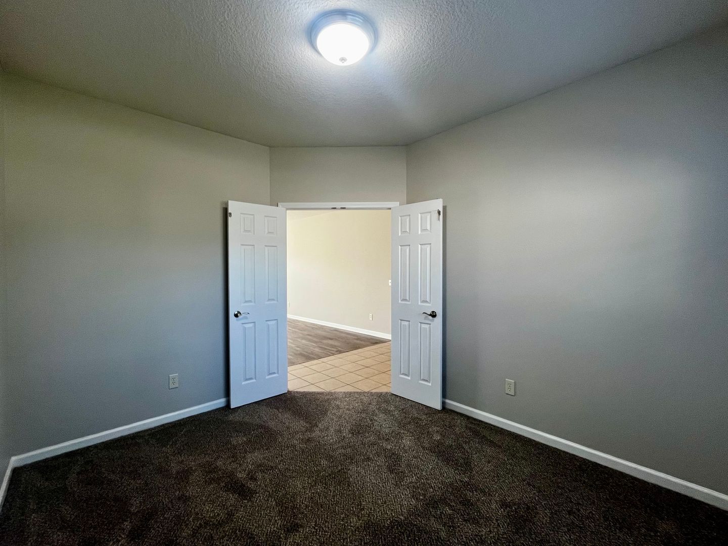 Building Photo - 11013 Calera Passage