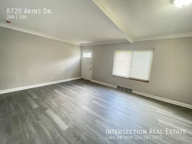 Building Photo - 8720 Akins Dr