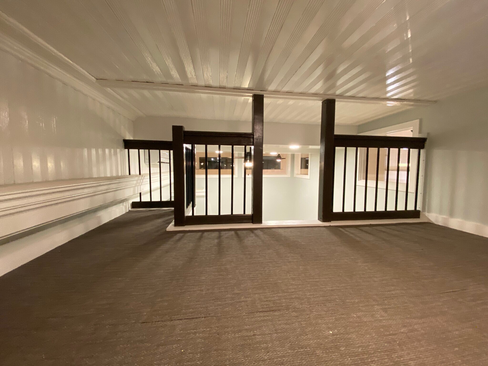 Loft Area Room For Inflatable Mattress - 1728 N Franklin Pl