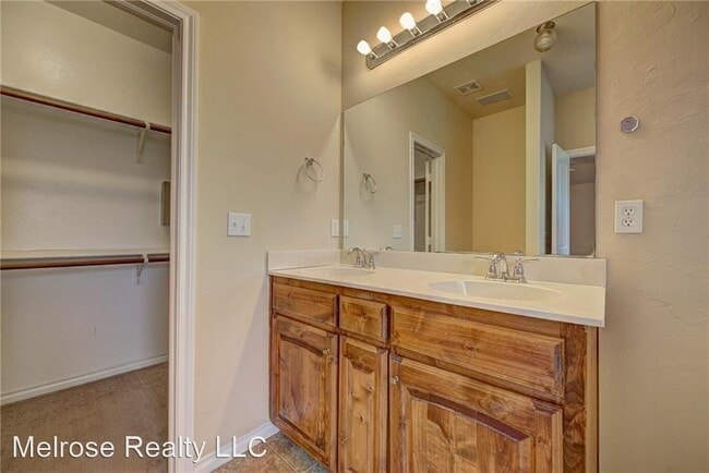 Building Photo - 3 br, 2 bath House - 2429 NW 158th Street