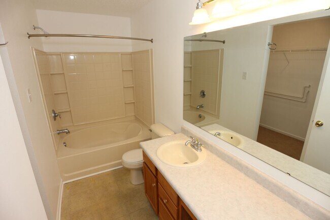 Building Photo - 7937 Cork Bend Ln