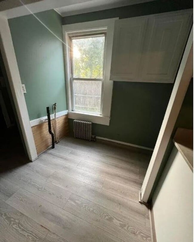 Building Photo - 98 Lincoln St