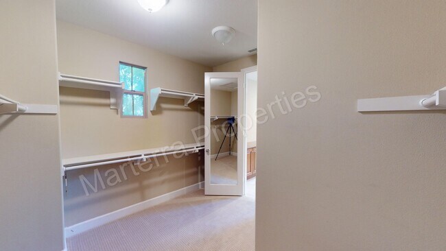 Building Photo - Beautiful Home in Portola Springs