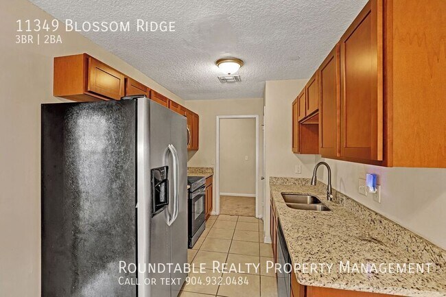 Building Photo - 11349 Blossom Ridge Dr