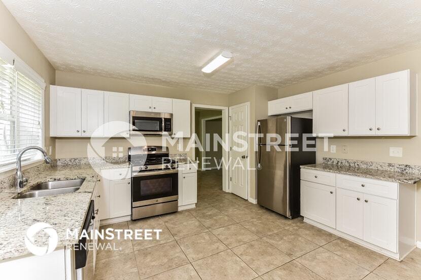Building Photo - 3909 Wintersweet Dr