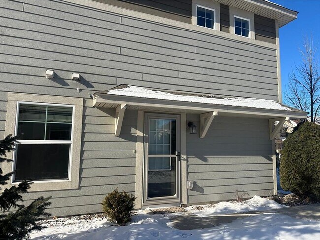 Building Photo - 3288 Red Oak Trail