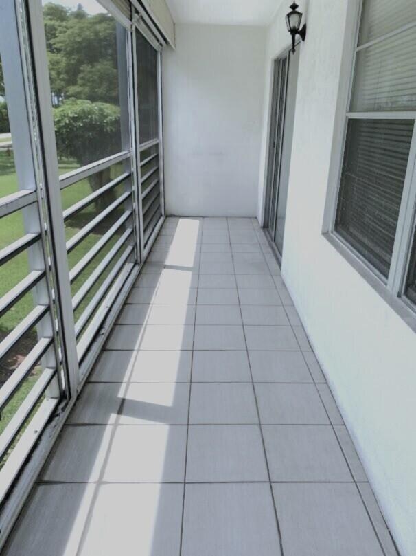 Building Photo - 99 Mansfield C