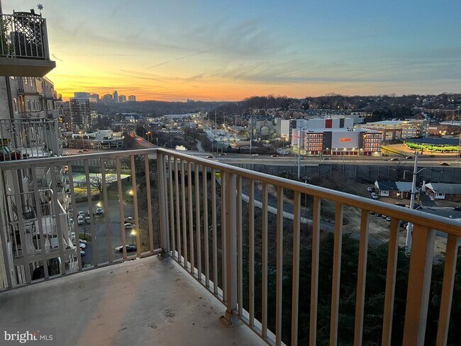 Building Photo - 1225 Martha Custis Dr