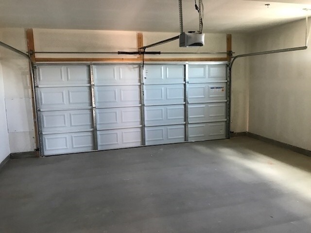 Building Photo - El Dorado Condo