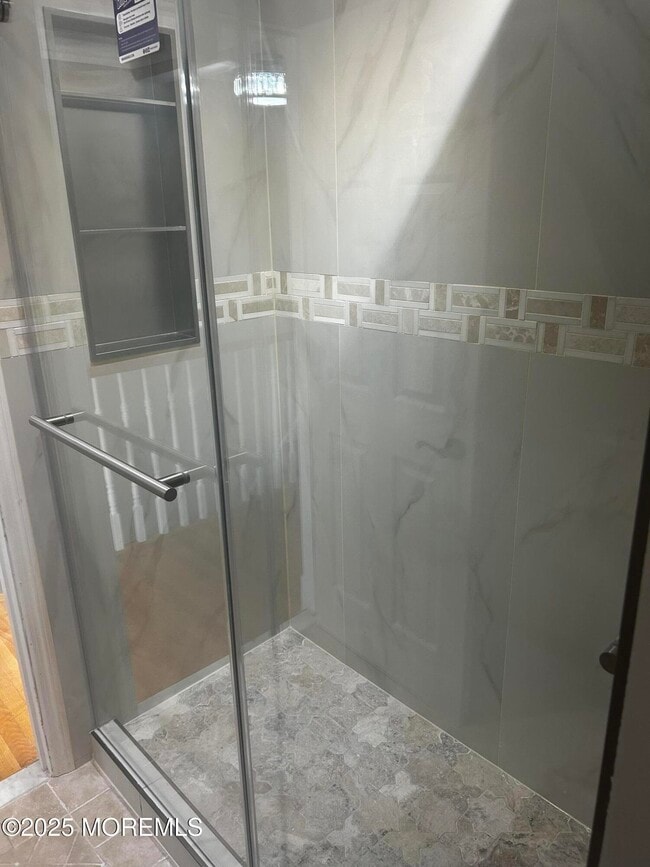 Building Photo - 164 S Linden Ave