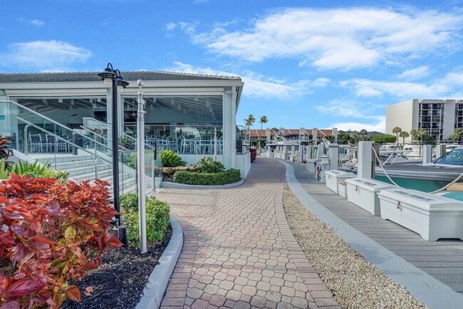 Building Photo - 2697 N Ocean Blvd