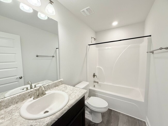 Building Photo - Charming Cottage Home - Commanders Cove