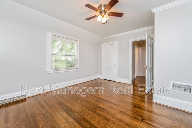 Building Photo - 220 Bradford Ave