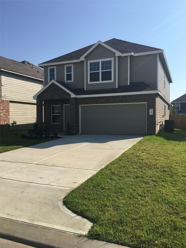 Building Photo - 2111 Ethan Dr