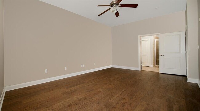 Building Photo - 300 St Joseph Pkwy