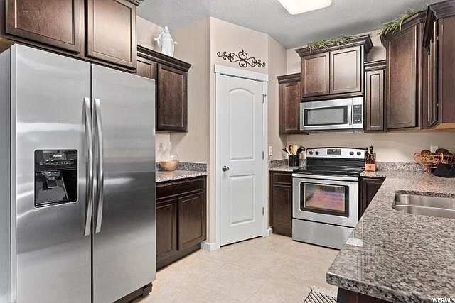 Building Photo - 87 E Jordan Ridge Blvd