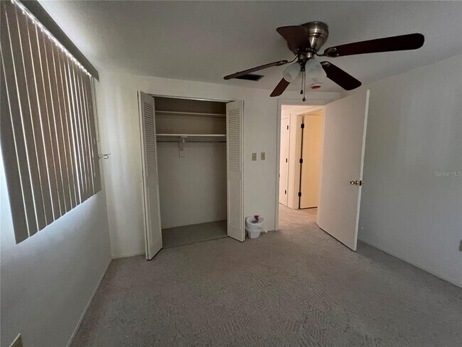 Building Photo - 10502 Laburnum Dr