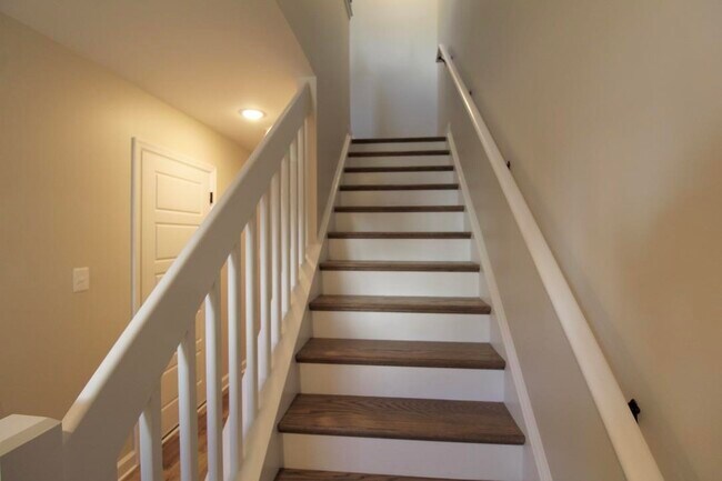 Building Photo - 1515 Palomino Trl