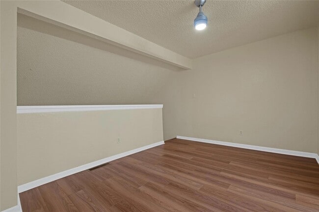 Building Photo - 3454 Willowrun Dr