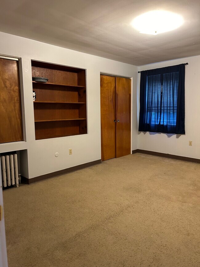 Building Photo - 5502 Harriet St